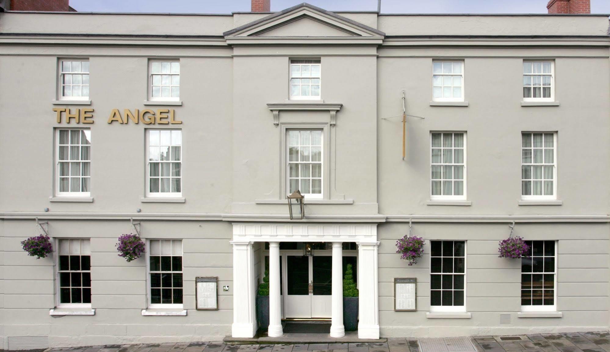 Hotel The Angel 4*